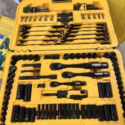 Dewalt Toolset