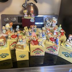 Nice Collectible 1983-84 Cabbage Patch Kids 