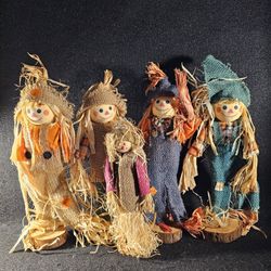 Vintage Lot Of 5 Handmade Scarecrows Made Of Genuine Straw, Wood, Burlap & Wire. Slightly Posable!