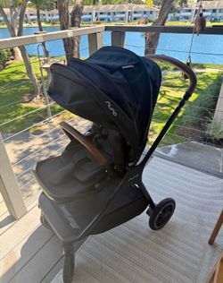 Nuna triv next stroller