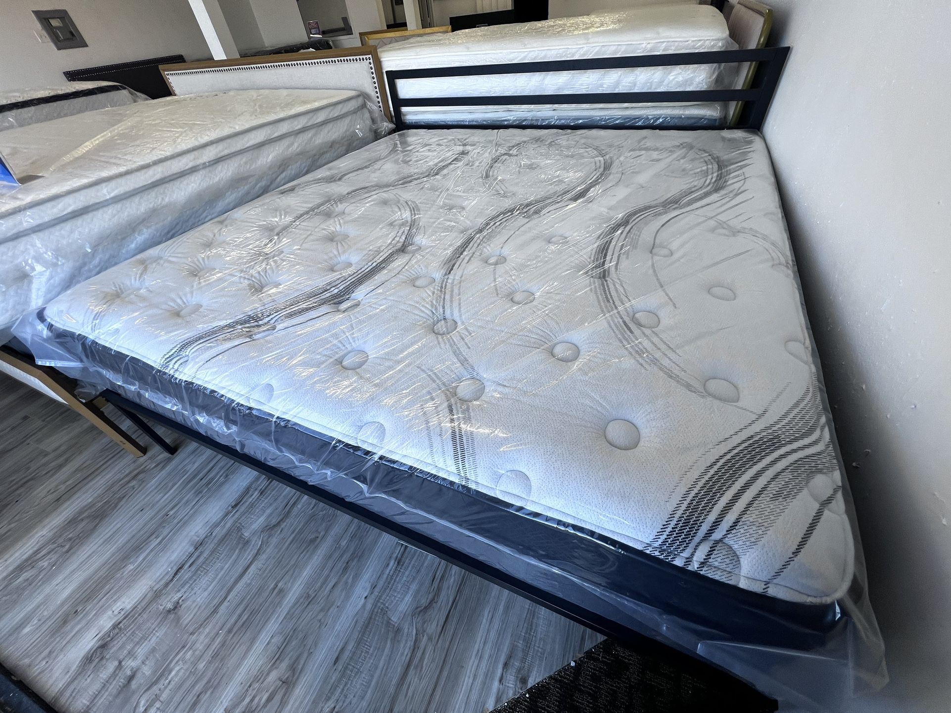 Best King Size Mattress Excellent Quality And Made In Texas. Zero Down Special And No Credit Check No Interest