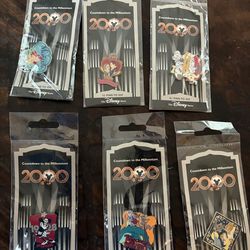 6 Disney Millennium pins for the collector