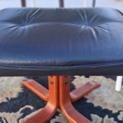 Durable Black Faux Leather Foot Stool – Excellent Condition