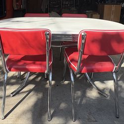 Diner Style Dining Table