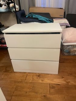 Dresser