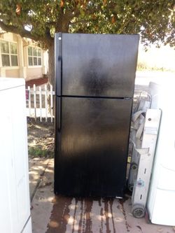 18 Cubic Working Fridge 