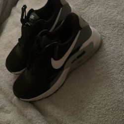 NIKE AIR MAX EXCEE 