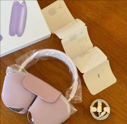 Purple Wireless Headphones  // Audífonos Inalámbricos Morados