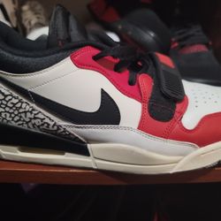 Air Jordan Legacy 312 – Chicago Colorway – Size 11 (No Box)