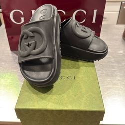 Gucci Authentic Rubber Slides- Men’s Size 8
