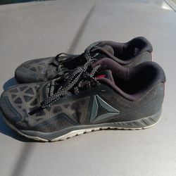 !! Men's Shoes  Reebok Size  10.5