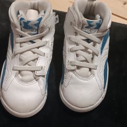 NIKE JORDAN TODDLER SNEAKERS SIZE 9C