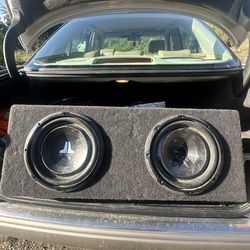 JL audio, 2 10 inch subwoofers