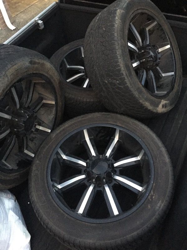 22” 8 lug, duramax diesel or cummins