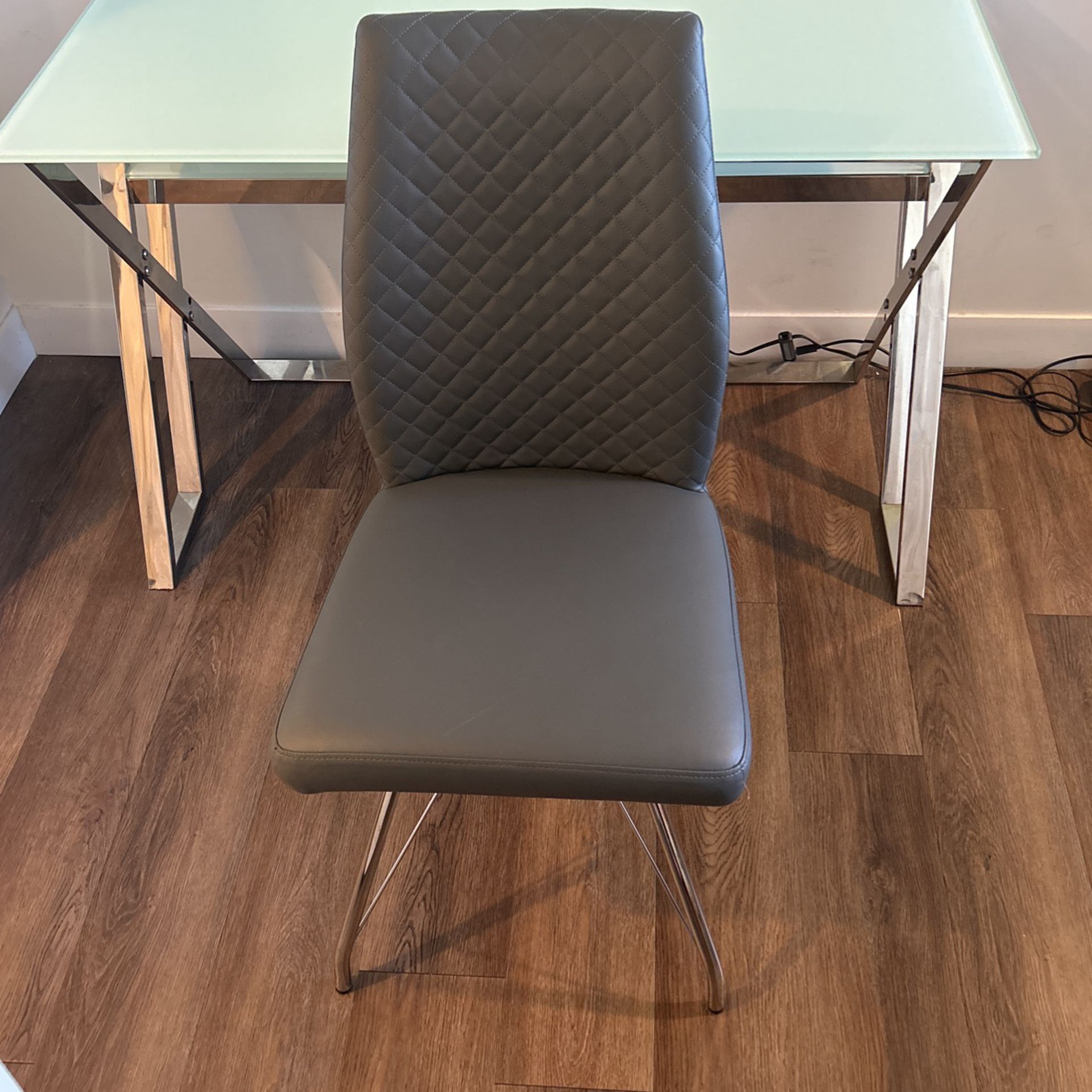 CITY FURNITURE OFFICE CHAIR