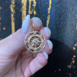 14k BRÚJULA CHARM 