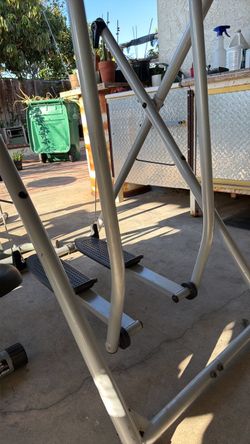Elliptical Trainer Exercise Machine
