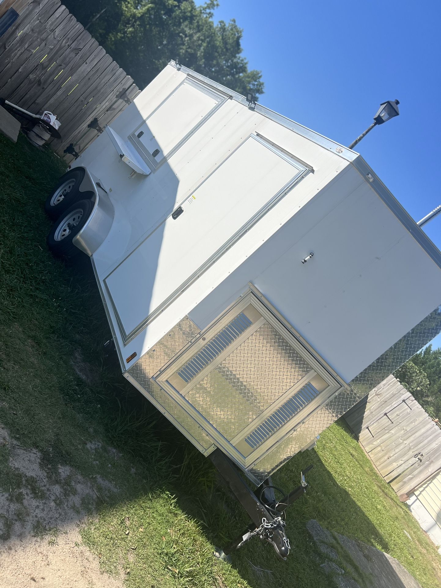 Brand New ! FOOD TRAILER . Ready To Use .
