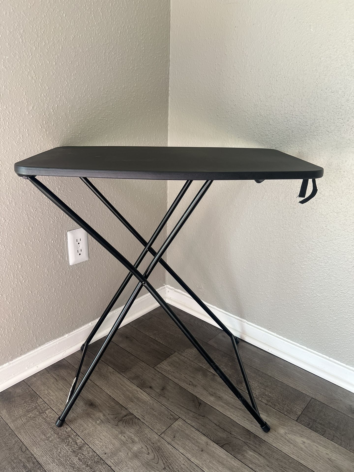 Adjustable Folding Tray Table – Black 