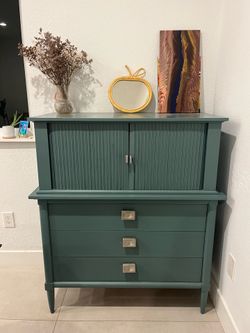 Green vintage dresser
