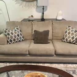 Sofa & Loveseat W/ Wedge