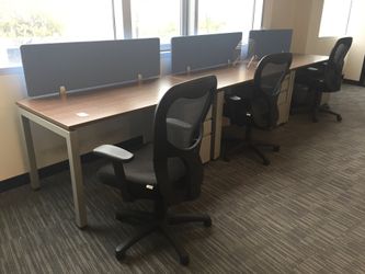 Steelcase FrameFour Desk With Mobile