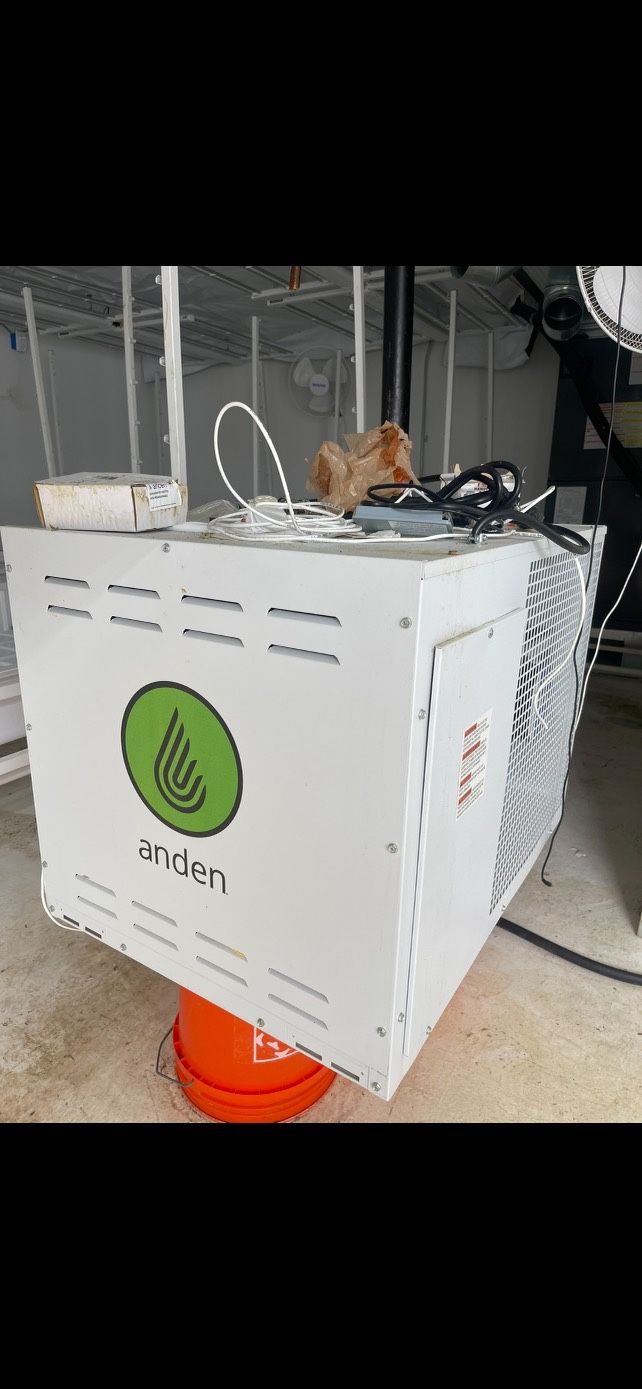 ANDEN DEHUMIDIFIER