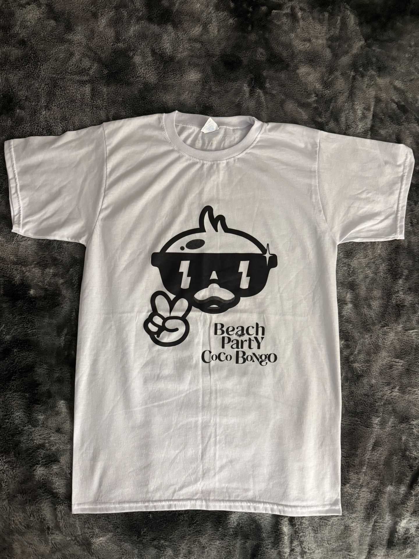 VINTAGE Y2K Coco Bongo Size L T-Shirt Beach Party Graphic