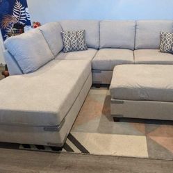 New Chenille Sectional Couch / Free Delivery 