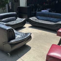Black Trio Of Couches