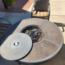 Fire pit set