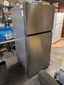 Mora 18 Cu Ft Stainless Refrigerator (Freeze-Tested Cold!)