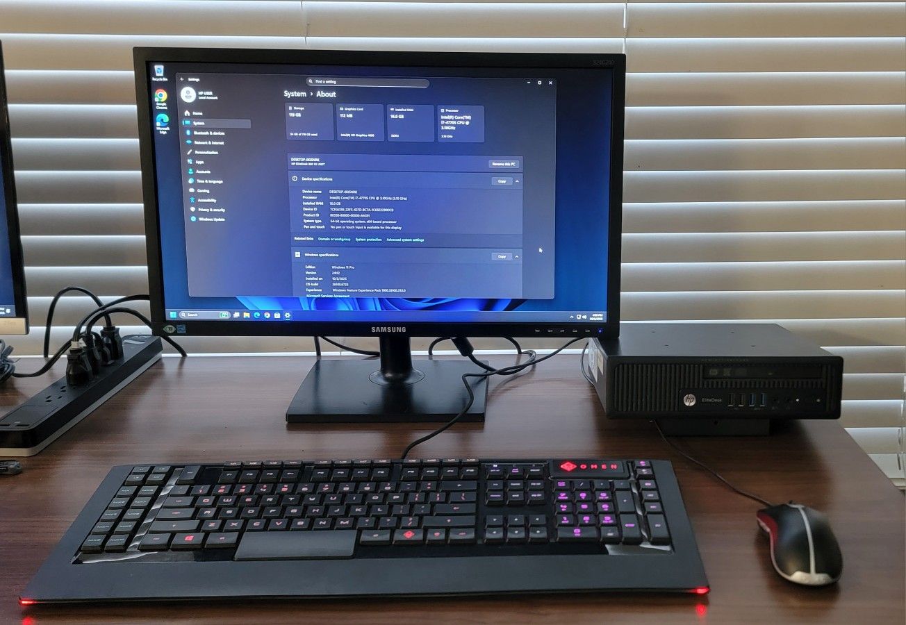 HP EliteDesk Intel i7, 16gb ram, 128gb ssd, 24" Monitor, Windows 11 Pro