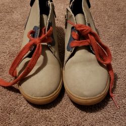 Cat And Jack Boys Shoes Size 11 Normal Use Good Condtion.