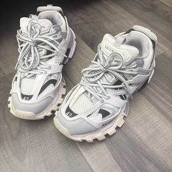 Black white balenciaga Tracks