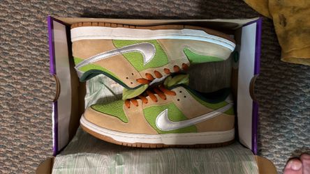 Brand new Nike SB dunk low