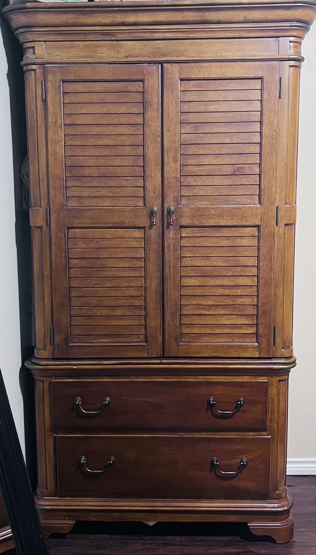 Pulaski Furniture Armoire Wardrobe