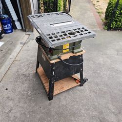 BINTAGE MAKITA TABLE SAW 