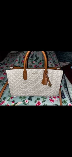 Michael Kors Scarlett Medium Signature Logo Satchel