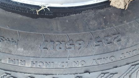 Studded tire 17in Acura MDX