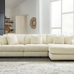 🚚Ask 👉Sectional, Sofa, Couch, Loveseat, Living Room Set, Ottoman, Recliner, Chair, Sleeper. 

✔️In Stock 👉Lindyn Ivory 3-Piece RAF Sectional