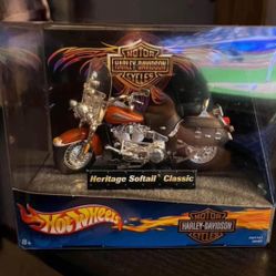 Hot Wheels Motor Harley-Davidson Cycles Heritage Softail Classic 