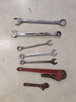 Heavy Duty Wrench & Pipe Wrench Tool Lot
