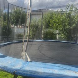 Trampoline 14 Ft