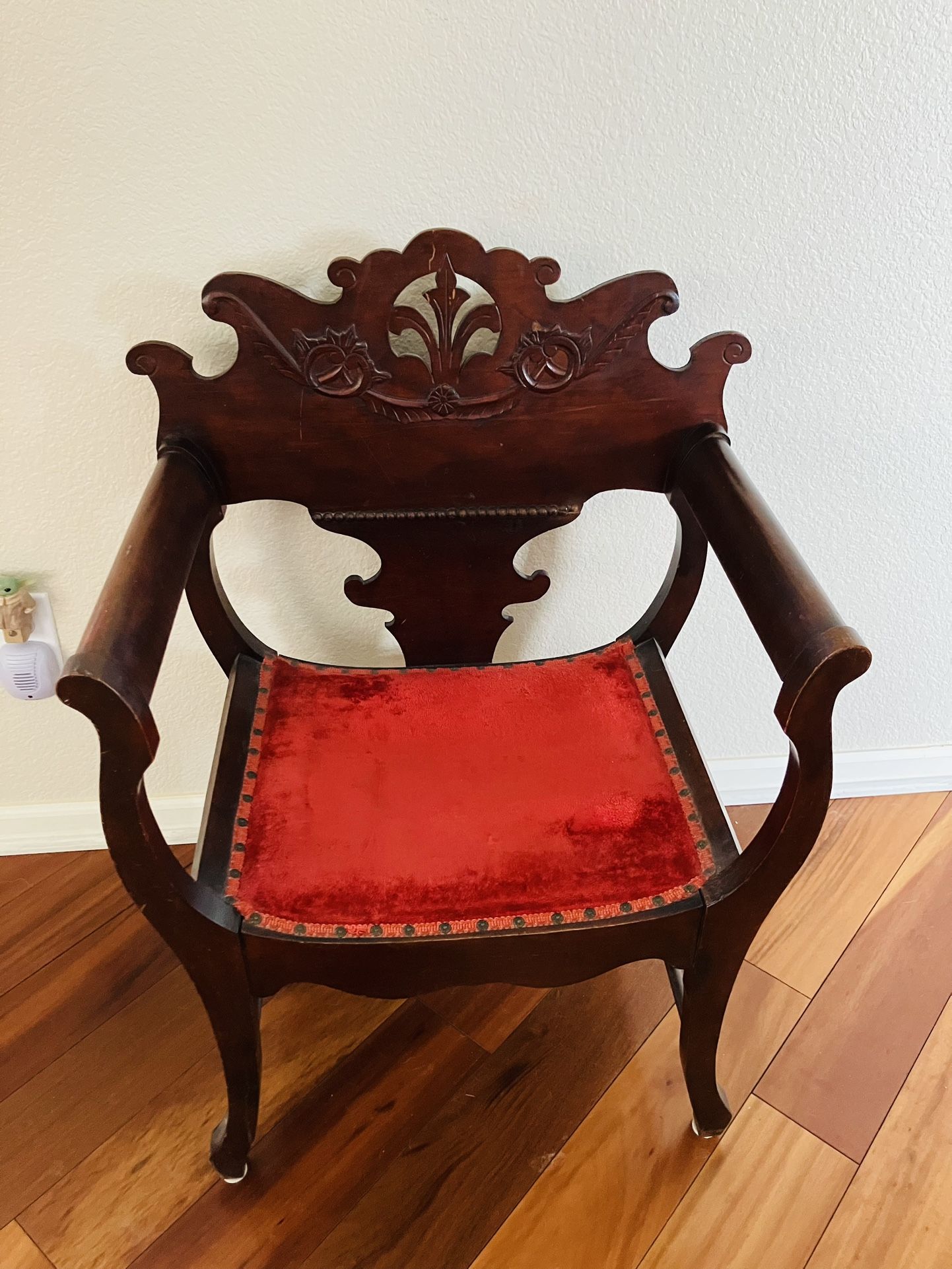 1990s Antique Wooden Arm Chair/Saddle Chair/ Vanity Chair