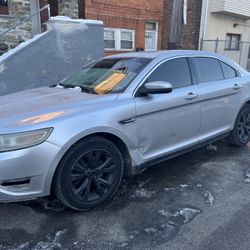 2011 Ford Taurus