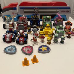 BIG Lot Paw Patrol Toys! Pick up Grand and Harlem in Elmwood Park. 