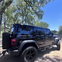 JEEP WRANGLER JL TONS OF UPGRADES 