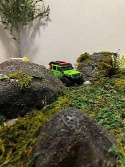 Mini rock crawling course