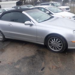 2004 Mercedes-Benz CLK-Class
